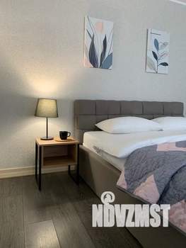 Студия квартира, посуточно, 30м2, 1/10 этаж