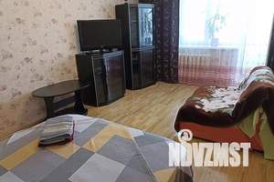 1-к квартира, посуточно, 38м2, 7/9 этаж