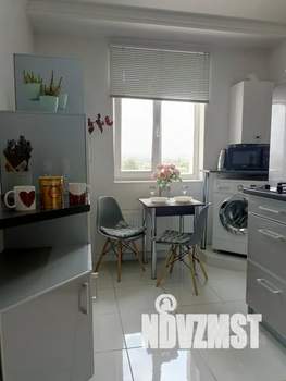 1-к квартира, посуточно, 39м2, 10/10 этаж