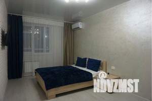 1-к квартира, посуточно, 38м2, 8/10 этаж