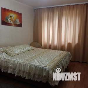 3-к квартира, посуточно, 60м2, 1/3 этаж