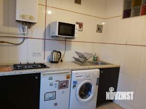3-к квартира, посуточно, 60м2, 1/3 этаж
