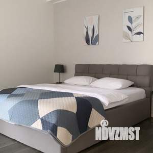 1-к квартира, посуточно, 40м2, 1/9 этаж