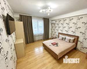 1-к квартира, посуточно, 50м2, 4/10 этаж