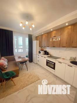 1-к квартира, посуточно, 40м2, 9/16 этаж