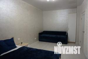 1-к квартира, посуточно, 38м2, 8/10 этаж