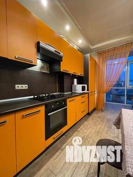 1-к квартира, посуточно, 48м2, 6/10 этаж