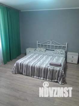 1-к квартира, посуточно, 40м2, 2/9 этаж