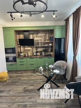 1-к квартира, посуточно, 62м2, 5/8 этаж