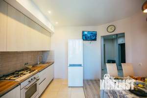 1-к квартира, посуточно, 73м2, 1/1 этаж