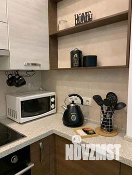 Студия квартира, посуточно, 30м2, 1/10 этаж