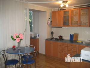 1-к квартира, посуточно, 35м2, 2/5 этаж