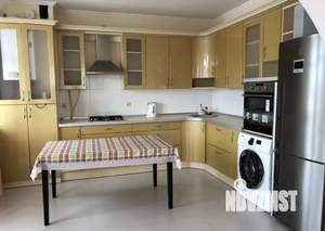 3-к квартира, на длительный срок, 105м2, 3/9 этаж