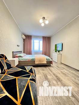 1-к квартира, посуточно, 40м2, 9/9 этаж