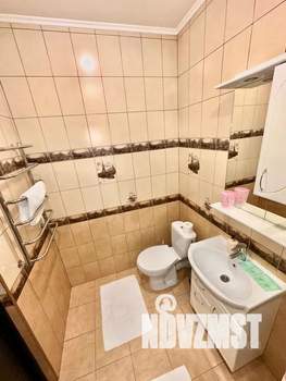 Студия квартира, посуточно, 40м2, 1/3 этаж