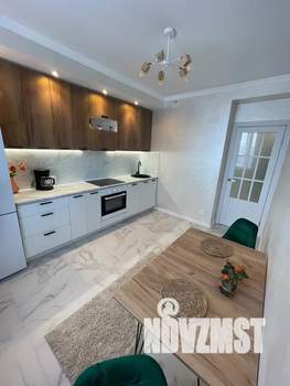 1-к квартира, посуточно, 40м2, 9/16 этаж