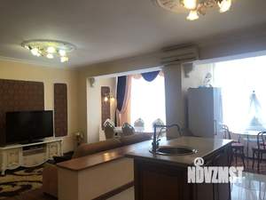 3-к квартира, на длительный срок, 130м2, 8/9 этаж