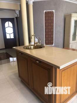 3-к квартира, на длительный срок, 130м2, 8/9 этаж