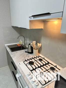 1-к квартира, посуточно, 39м2, 3/8 этаж