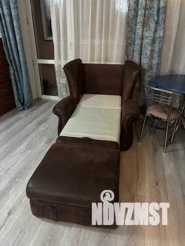 Студия квартира, посуточно, 40м2, 2/5 этаж