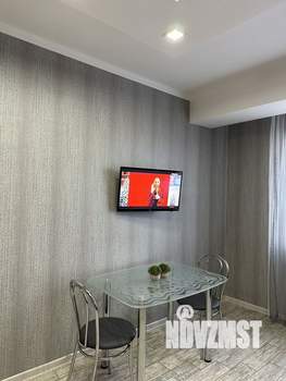 1-к квартира, посуточно, 42м2, 4/18 этаж