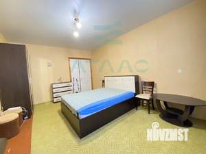 3-к квартира, на длительный срок, 82м2, 1/3 этаж