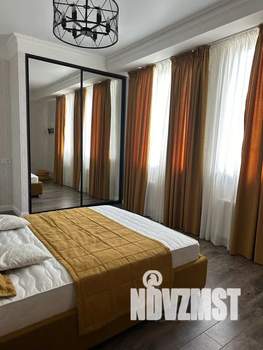 1-к квартира, посуточно, 62м2, 5/8 этаж