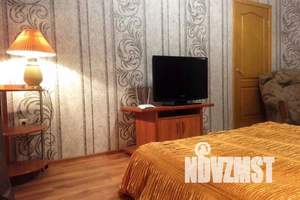 2-к квартира, посуточно, 52м2, 3/3 этаж