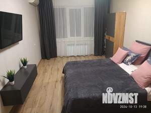 1-к квартира, посуточно, 35м2, 1/9 этаж