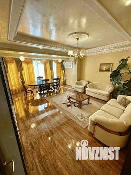 4-к квартира, на длительный срок, 180м2, 1/4 этаж