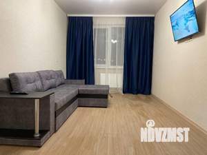1-к квартира, посуточно, 63м2, 1/1 этаж