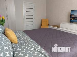 1-к квартира, посуточно, 42м2, 1/9 этаж