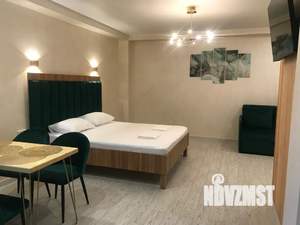 Студия квартира, посуточно, 40м2, 1/2 этаж