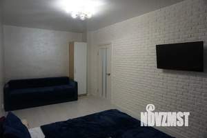 1-к квартира, посуточно, 38м2, 8/10 этаж