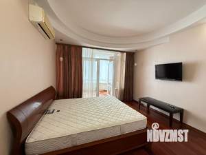 3-к квартира, на длительный срок, 122м2, 2/4 этаж