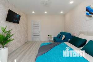 1-к квартира, посуточно, 42м2, 4/10 этаж