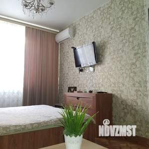 1-к квартира, посуточно, 42м2, 5/10 этаж