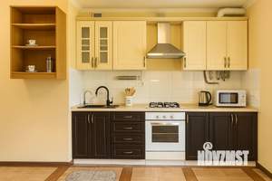 2-к квартира, посуточно, 80м2, 1/1 этаж