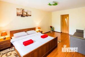 2-к квартира, посуточно, 40м2, 2/5 этаж