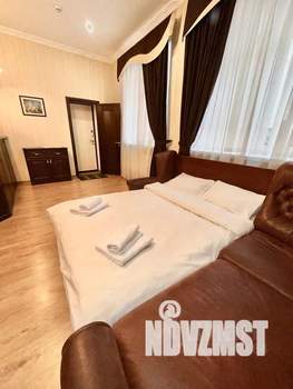 Студия квартира, посуточно, 40м2, 1/3 этаж