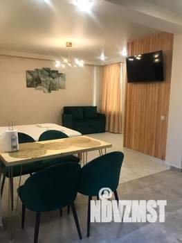 Студия квартира, посуточно, 40м2, 1/2 этаж