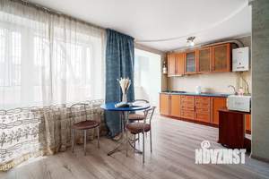 Студия квартира, посуточно, 37м2, 1/5 этаж