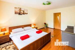 2-к квартира, посуточно, 40м2, 2/5 этаж