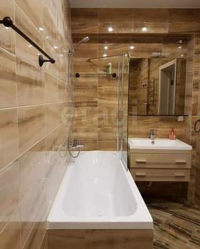 1-к квартира, на длительный срок, 63м2, 10/10 этаж