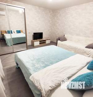 1-к квартира, посуточно, 35м2, 4/9 этаж