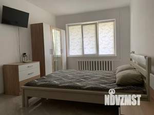 1-к квартира, посуточно, 33м2, 1/9 этаж