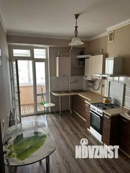 1-к квартира, посуточно, 39м2, 7/10 этаж