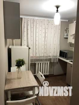 2-к квартира, посуточно, 43м2, 1/3 этаж