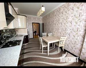 3-к квартира, на длительный срок, 110м2, 3/12 этаж