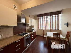 3-к квартира, на длительный срок, 122м2, 2/4 этаж